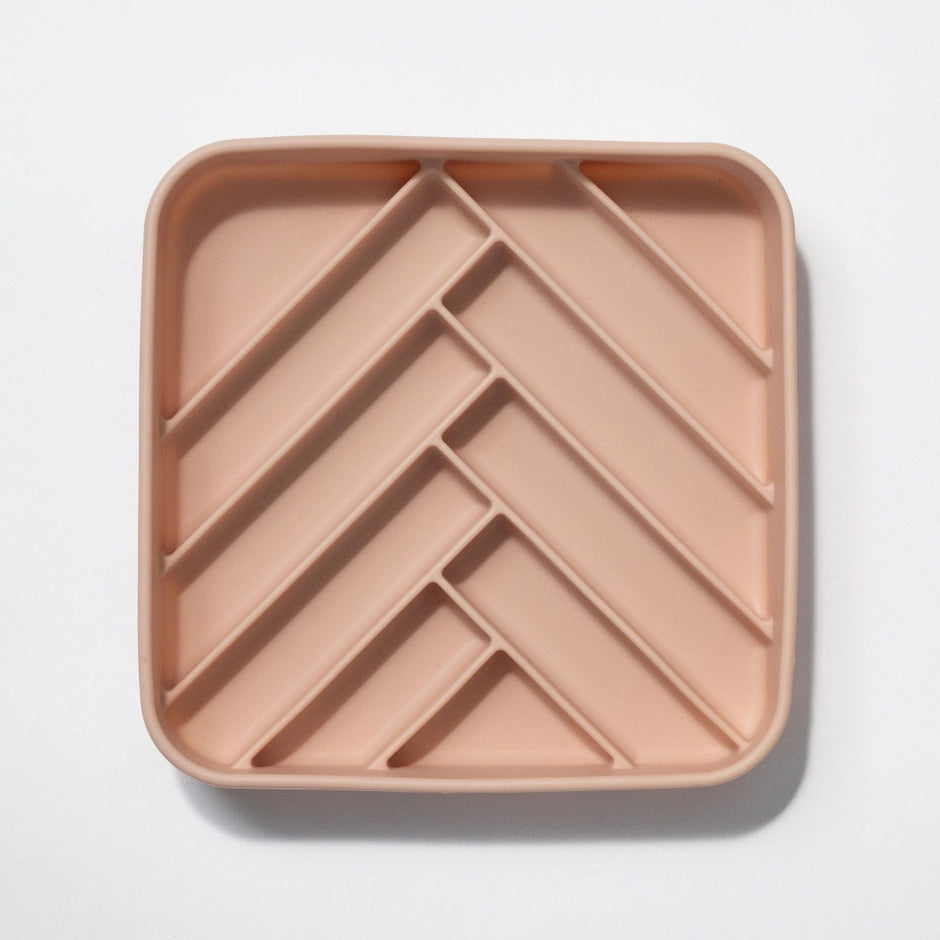 Dogged slow feeder bowl Chevron