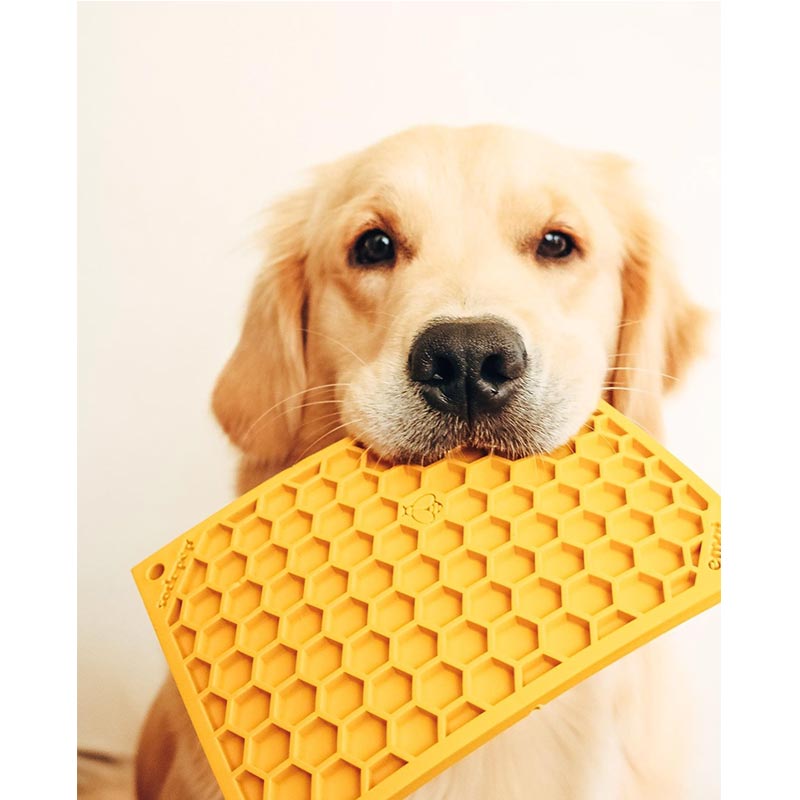 Sodapup eMat Honeycomb small - lick mat