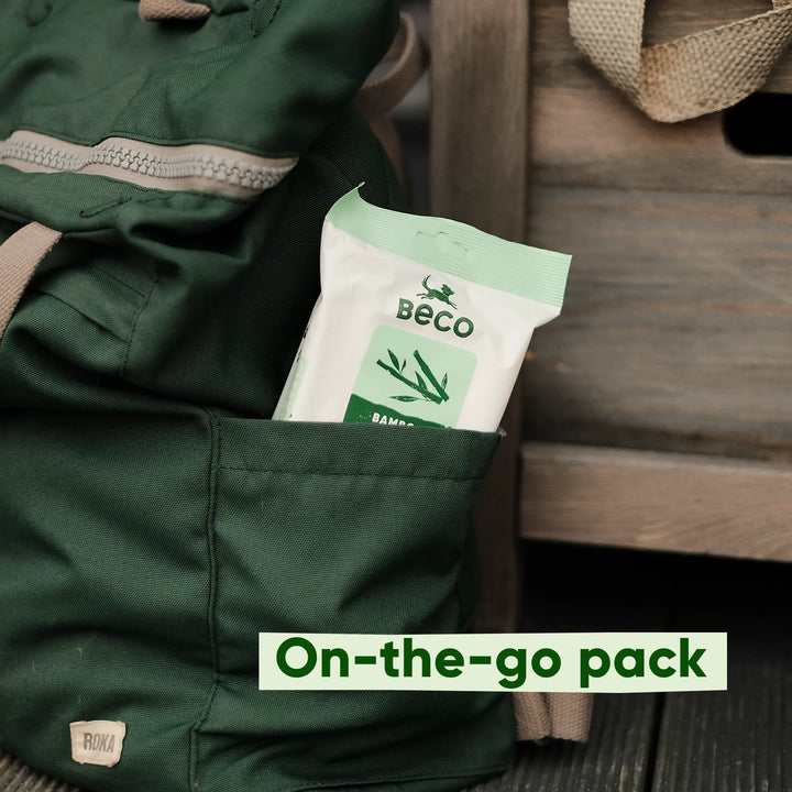 Beco Travelsize dog wipes - voor modderige pootjes, buikjes en billen onderweg  - geurloos - 20 doekjes