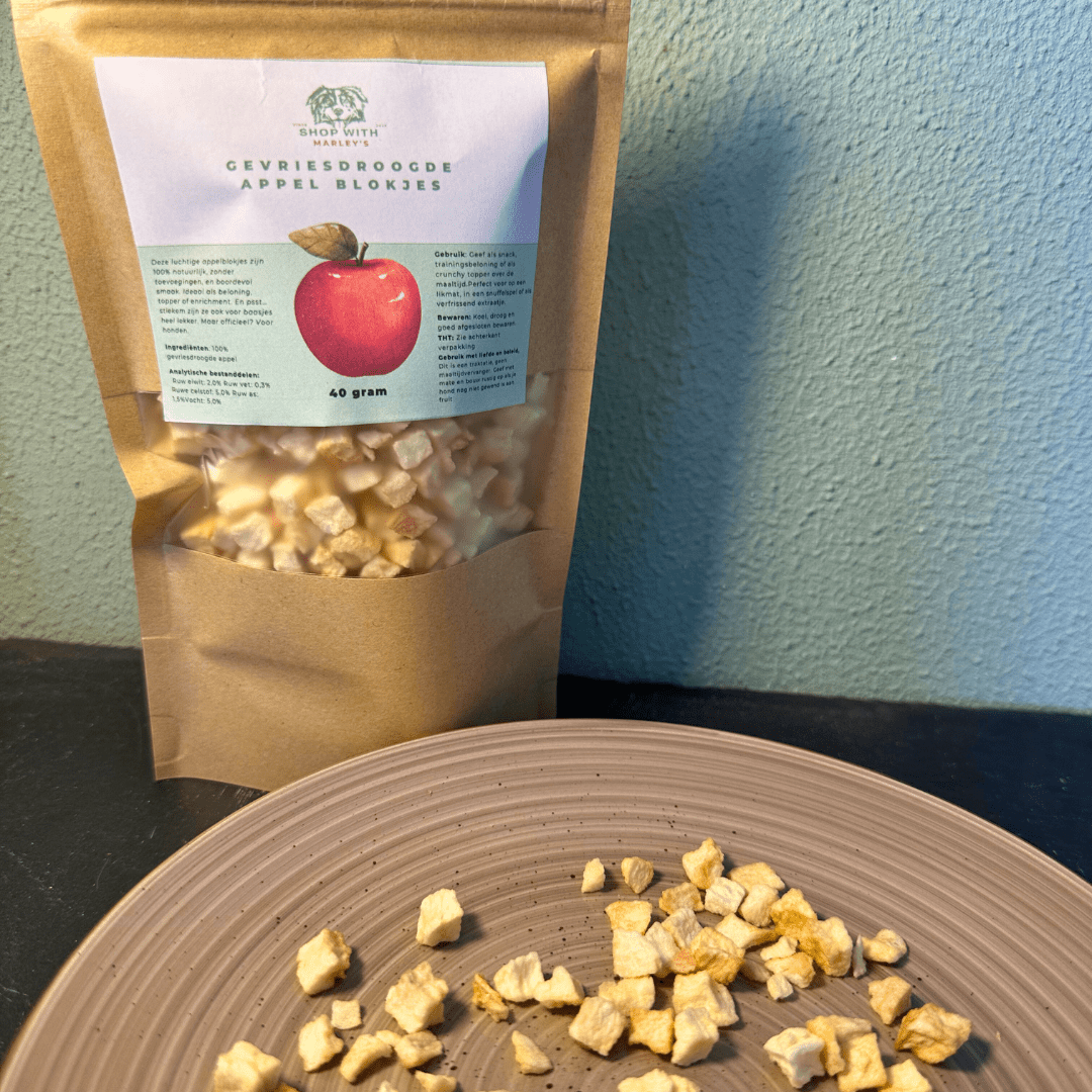 Shop with Marley's topper gevriesdroogde appel blokjes - Shop with Marley's