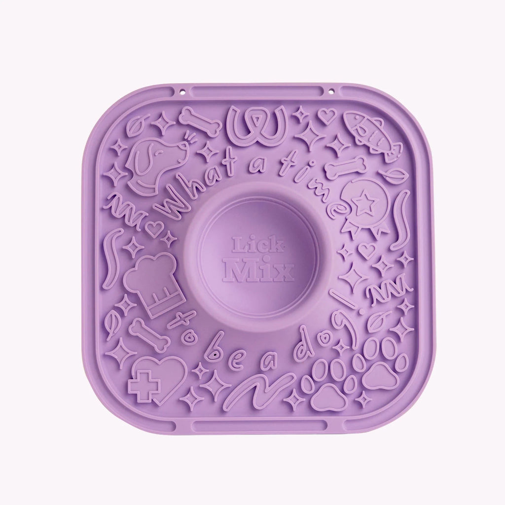 Woof - The lickmat - likmat voor honden in de kleur lavendel