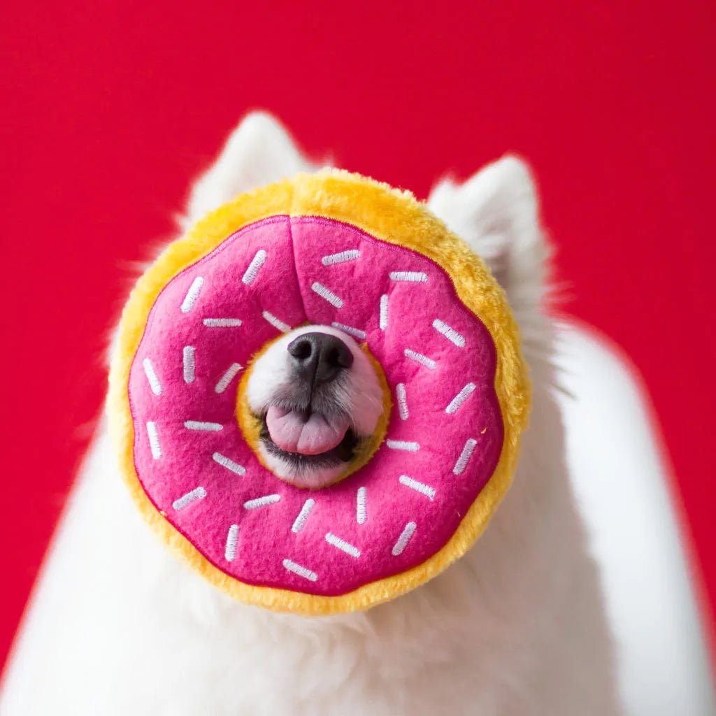 ZippyPaws Donutz Strawberry (regular of large) - Shop with Marley's